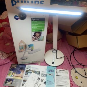 hinh anh thuc te den ban hoc philips eyecare strder